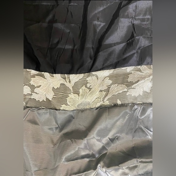 Black fabric shower curtain - Picture 2 of 5